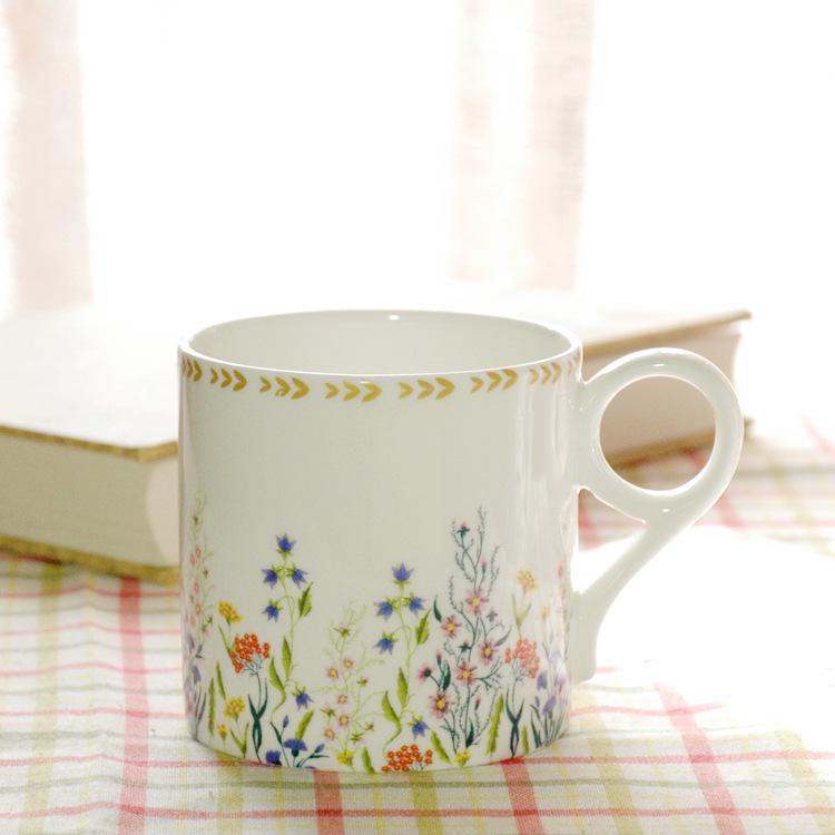 

Керамическая кофейная кружка из костяного фарфора в пасторальном стиле, подарок 301-400ml
