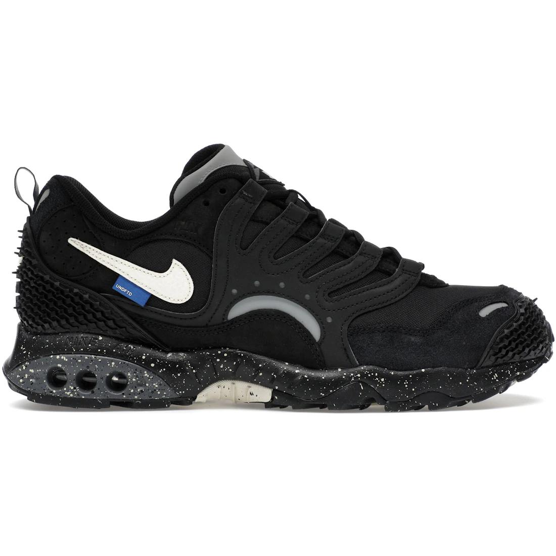 

Sneaker Nike Air Terra Humara Undefeated Black(FN7546-002) 37.5