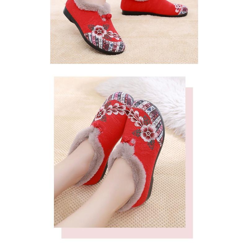 New Women's Cotton-Lined Boots with Thickened Insulation Flat-Soled Embroidered Shoes for Middle-Aged and Elderly Women