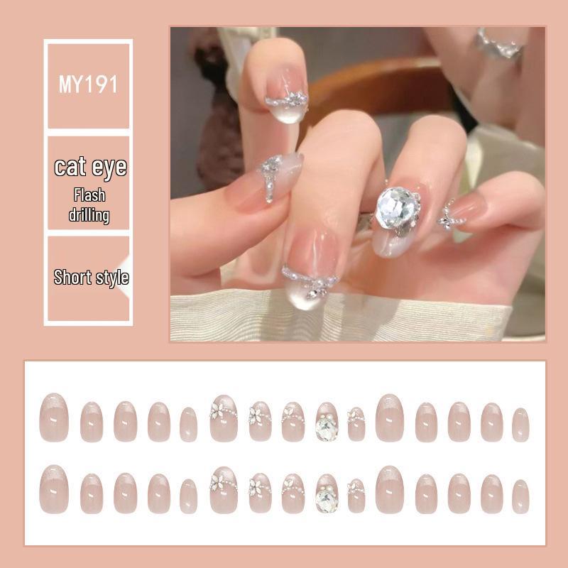 Chasing Light Cat's Eye Crystal Nails: Handmade, Detachable, Flash Diamond Design for Trendy, Stylish Looks.