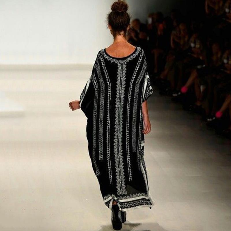 Schwarzes Schnelltrocknendes Strandkleid: Lockeres Überteil in Übergröße mit Sonnenschutz im europäischen und amerikanischen Stil