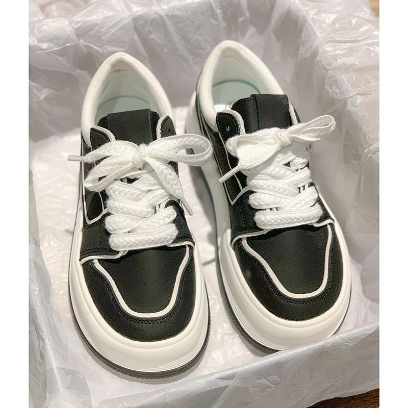 

Туфли на платформе женские весна, осень и зима новые круглые универсальные туфли для увеличения роста Ins модные повседневные маленькие белые туфли 40 чёрный