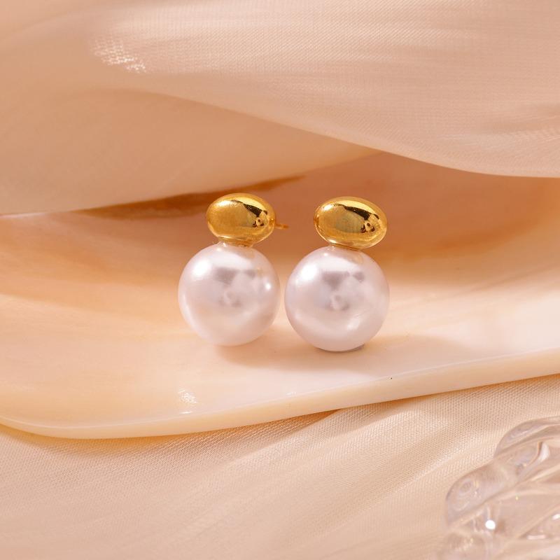 Temperament simple personality light luxury golden bean pearl stud earrings niche design French retro earrings ear jewelry