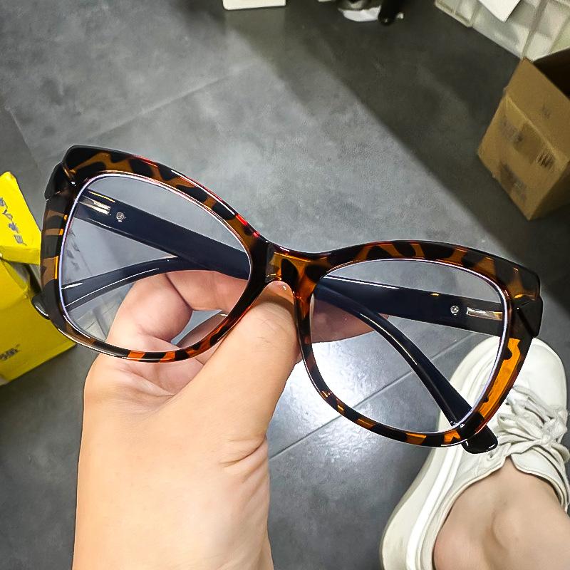 

Elegant Cat Eye Classic Reading Eyeglasses Ladies Myopia Customize Optical Prescription Len Anti Blue Light Glasses Spectacle Frame Frame 10 to 40 W140177WW-0