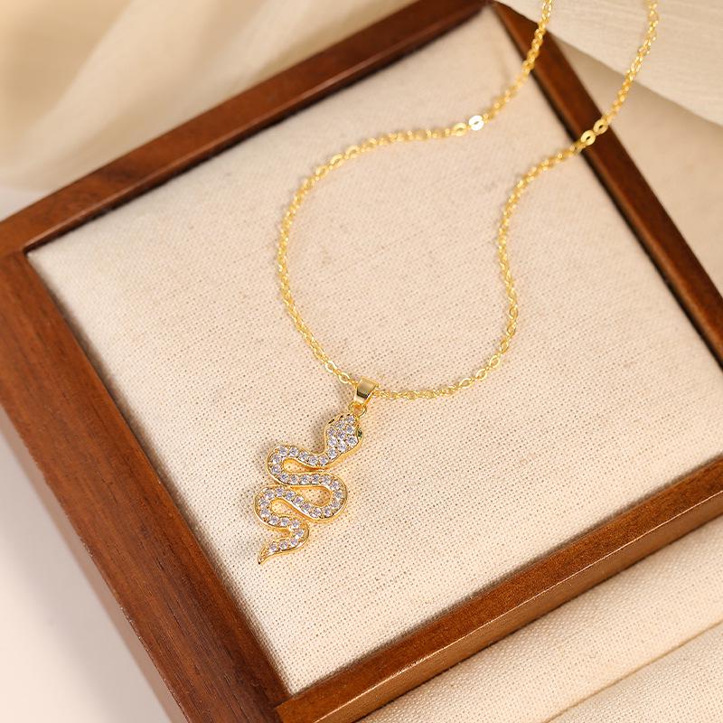Exquisite Spirit Snake Diamond Pendant Necklace - Gold Thin Chain for Women