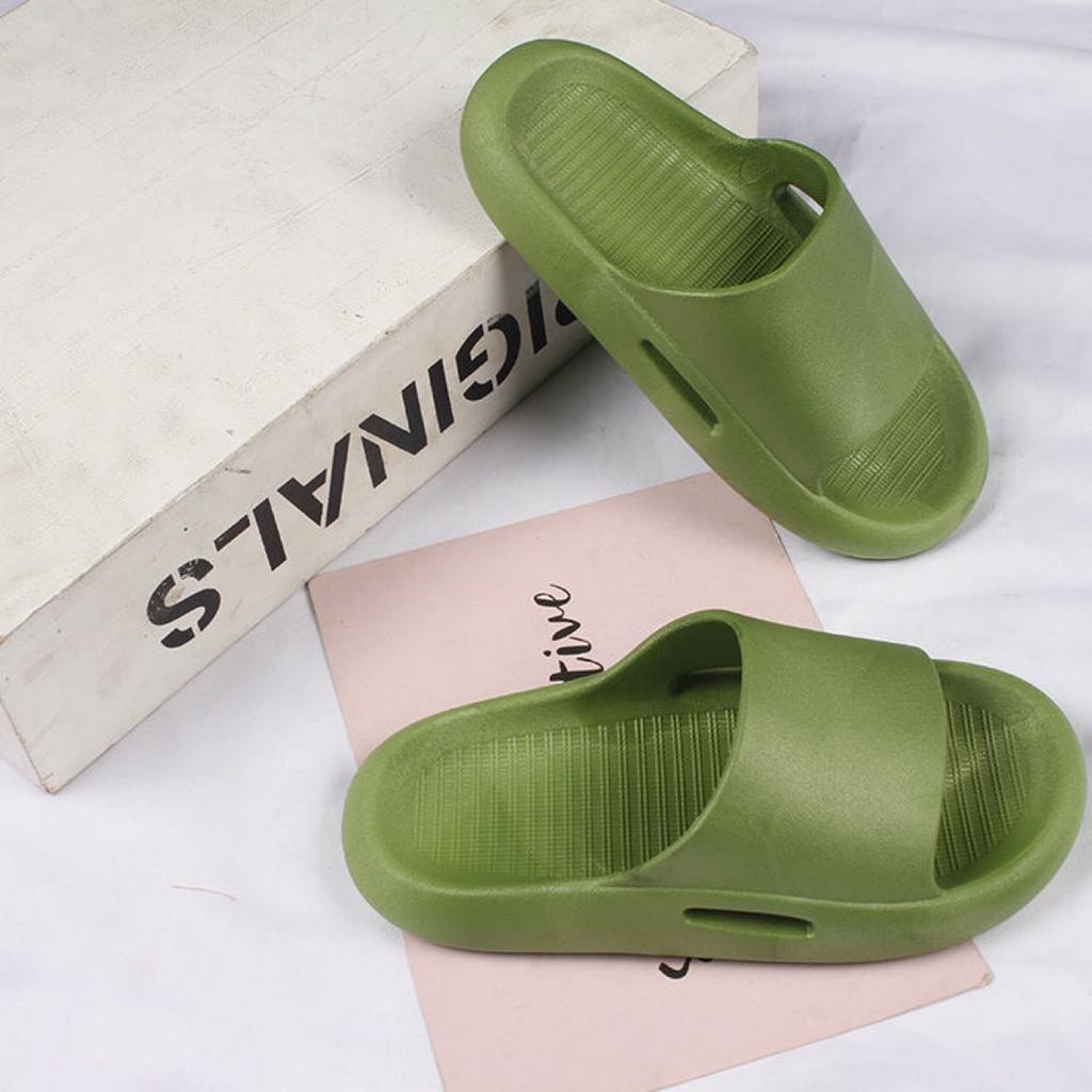 Fashionable Solid Color EVA Slippers for Boys And Girls Classic Basic Anti-Slip Cool Slippers Lightweight Home Bathing Shoes