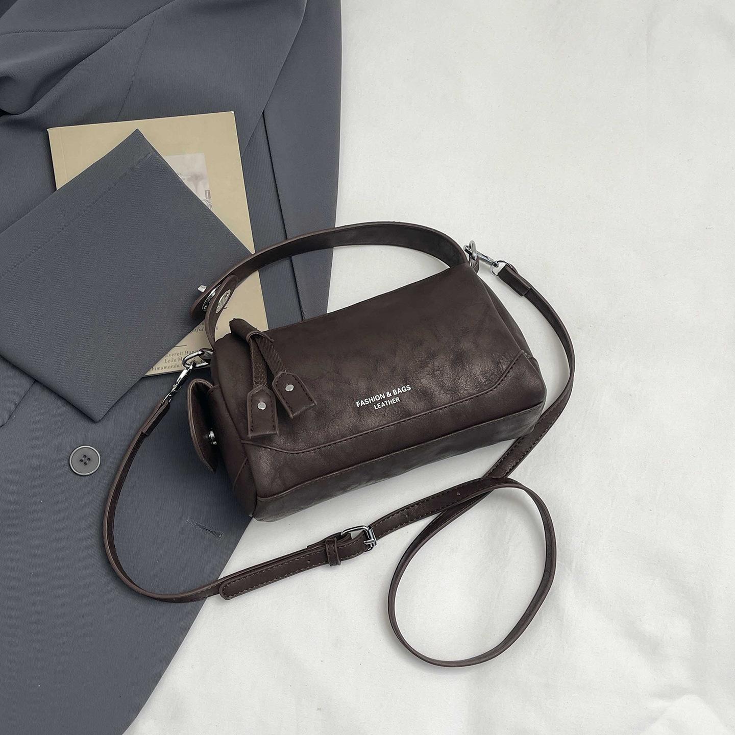 

Trendy Spring Women Shoulder Bag Creative Pillow Casual and Simple Crossbody Bag Fashiable and Versatile Commuting Bag кофейный