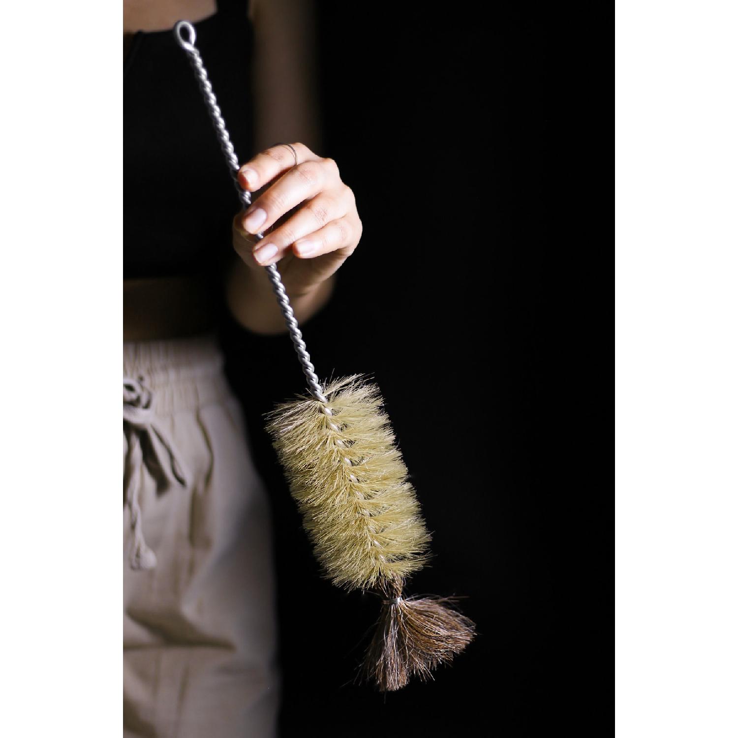 

Щетка для чистки бутылок и масляных баков коричневый