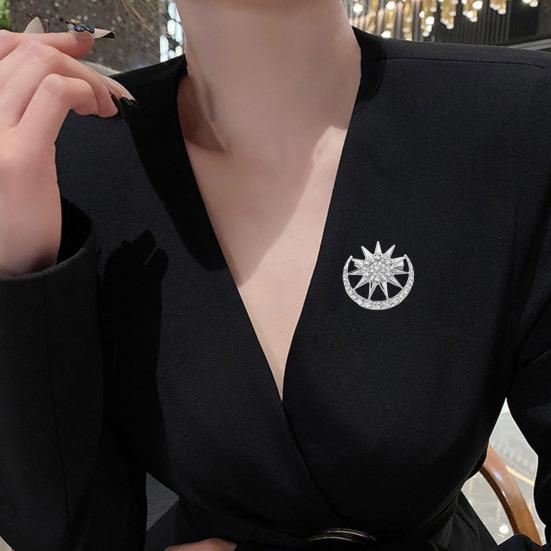 Zinc Alloy Brooch Pin, Moon Star Shape Lapel Badge with Rhinestones Inlaid, Decorative Collar Pin for Sweaters Collars Hats Bags Coats Scarves