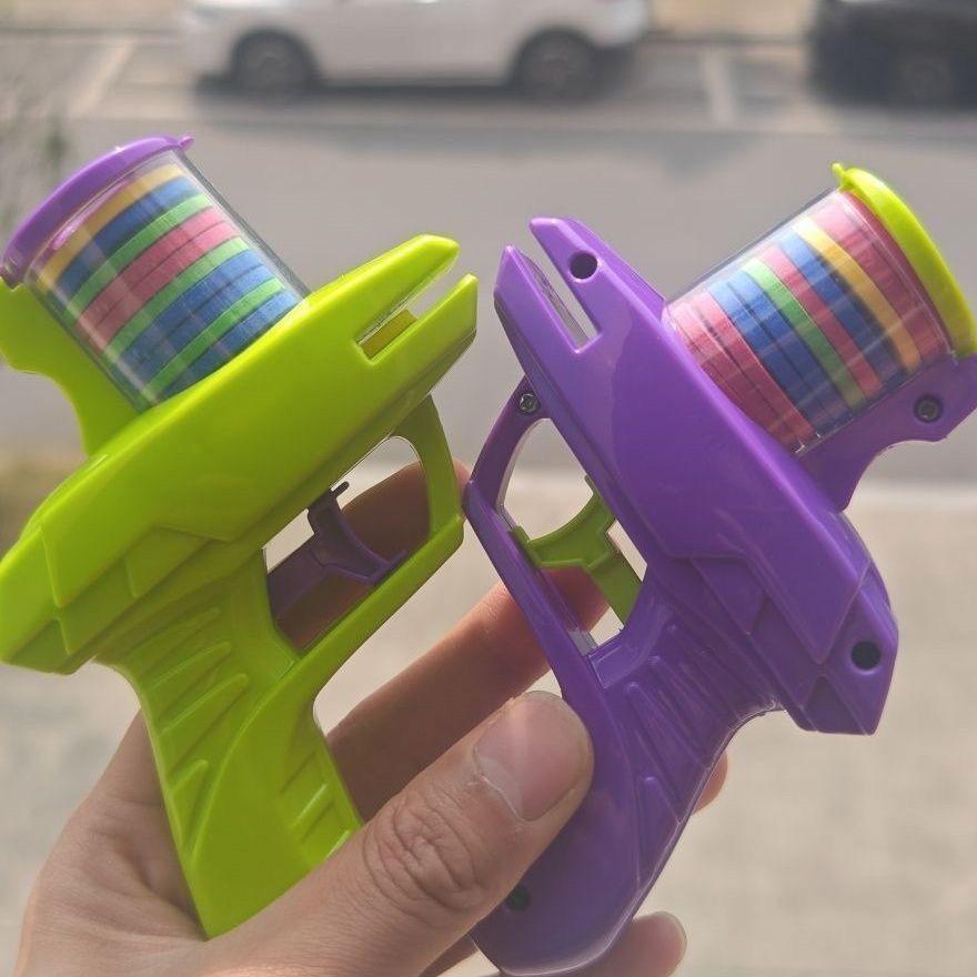 

Creative Flying Saucer Carrot Soft Bullet Toy Gun for Kids - Parent-Child Outdoor Battle Toy Green Carrot Dart Gun