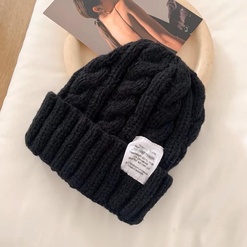 Pabei Winter Warm Cable Knit Beanie
