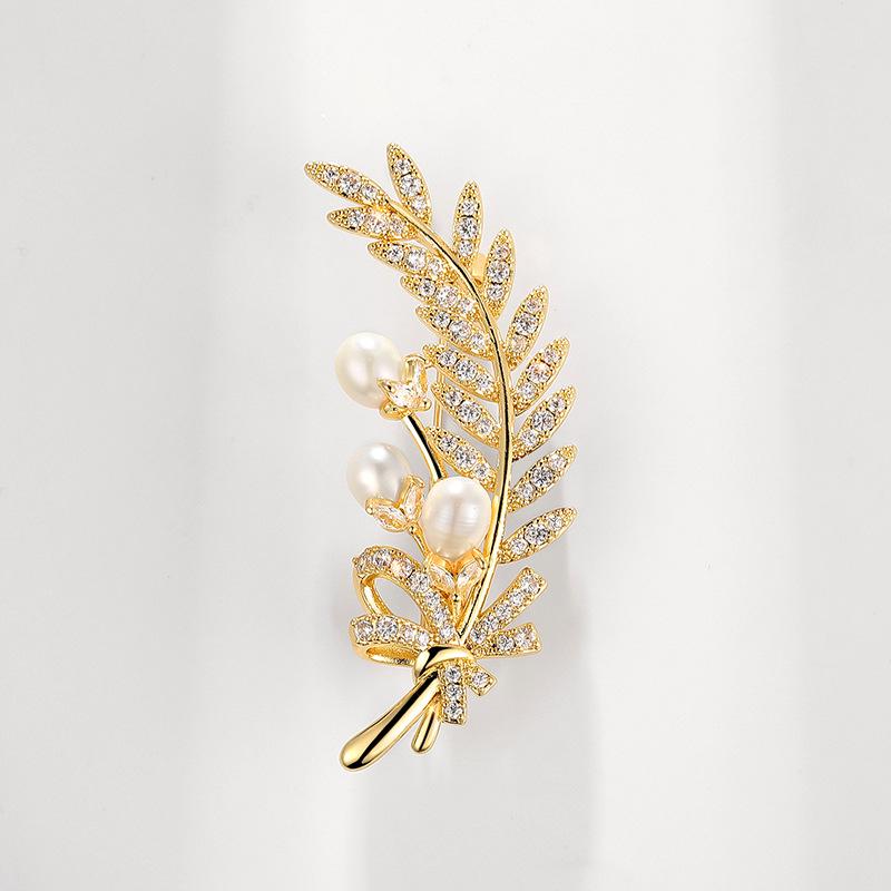 Luxury Japanese Wheat Ear Freshwater Pearl & Zircon Brooch Pin