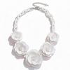 Collana Boema con Fiore in Acrilico - Catena Colorata per Maglione a Forma di Rosa