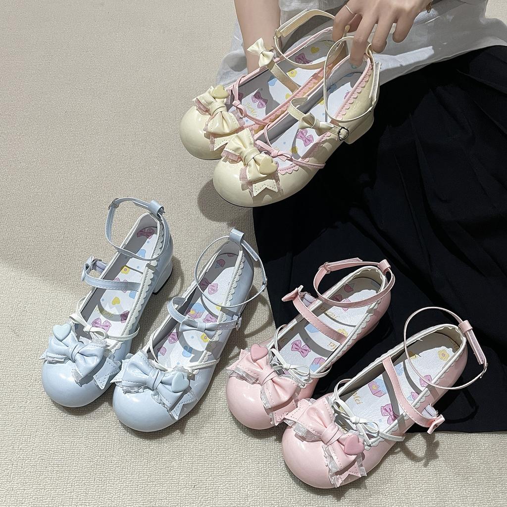 Queen Fan Retro Versatile French Light Mouth Thick Heel Single Shoes Women's Summer 2025 New with Skirt Mary Jane Shoes