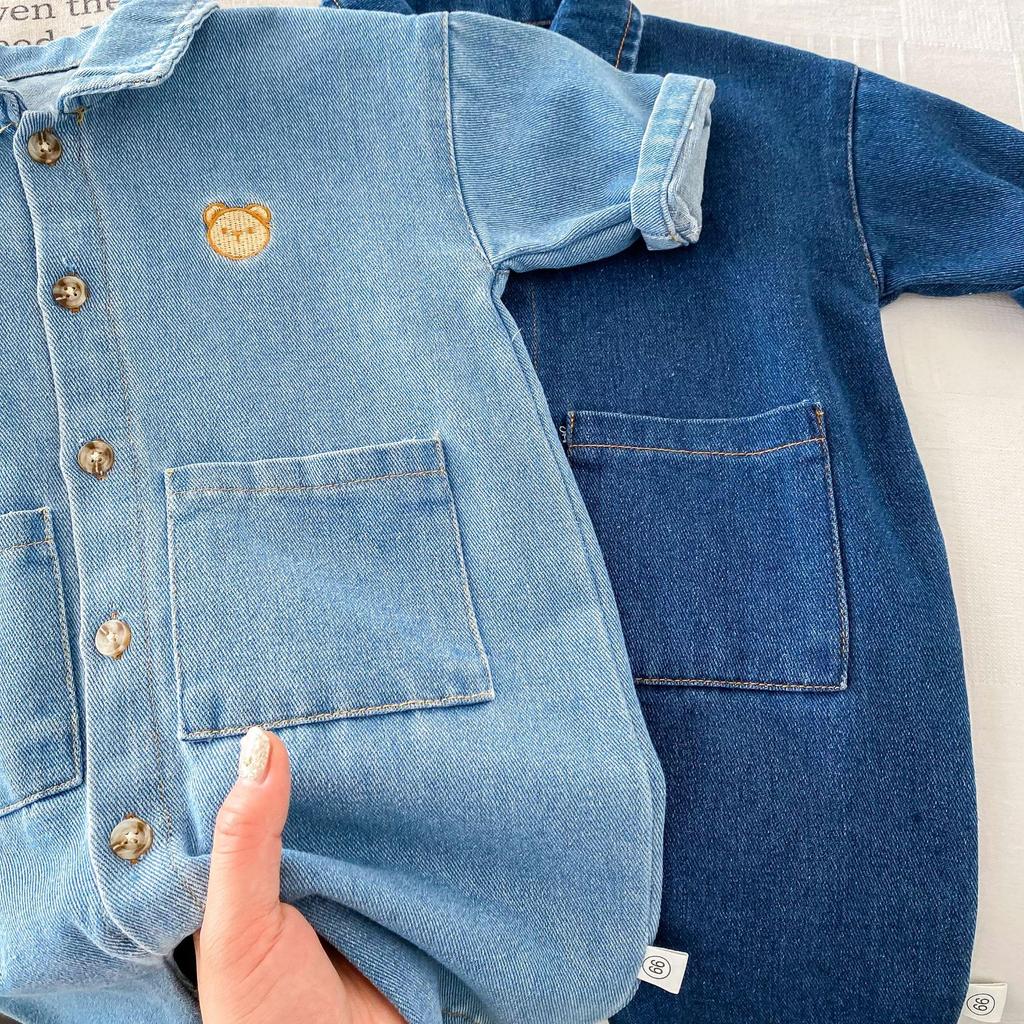 Romper do bebê: Denim Macio, Gola Dobrável, Fecho de Pressão, Macacão Elegante para 0-2 Anos, Perfeito para Primavera e Outono.