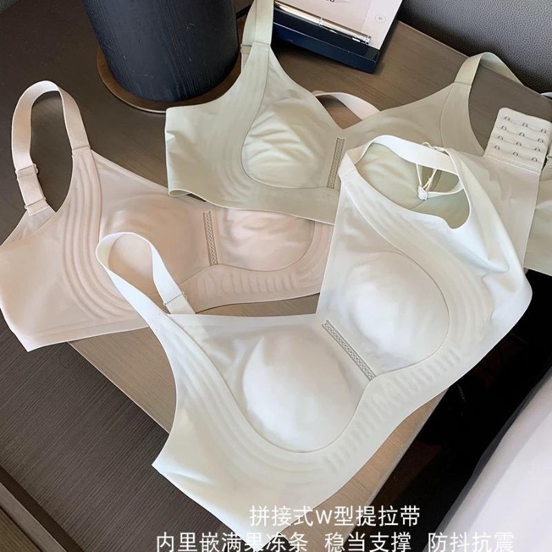 Fixed cup Anti-sagging rabbit ear cup Traceless underwear Ultra-thin large chest Small upper support Anti-bumping cool bra