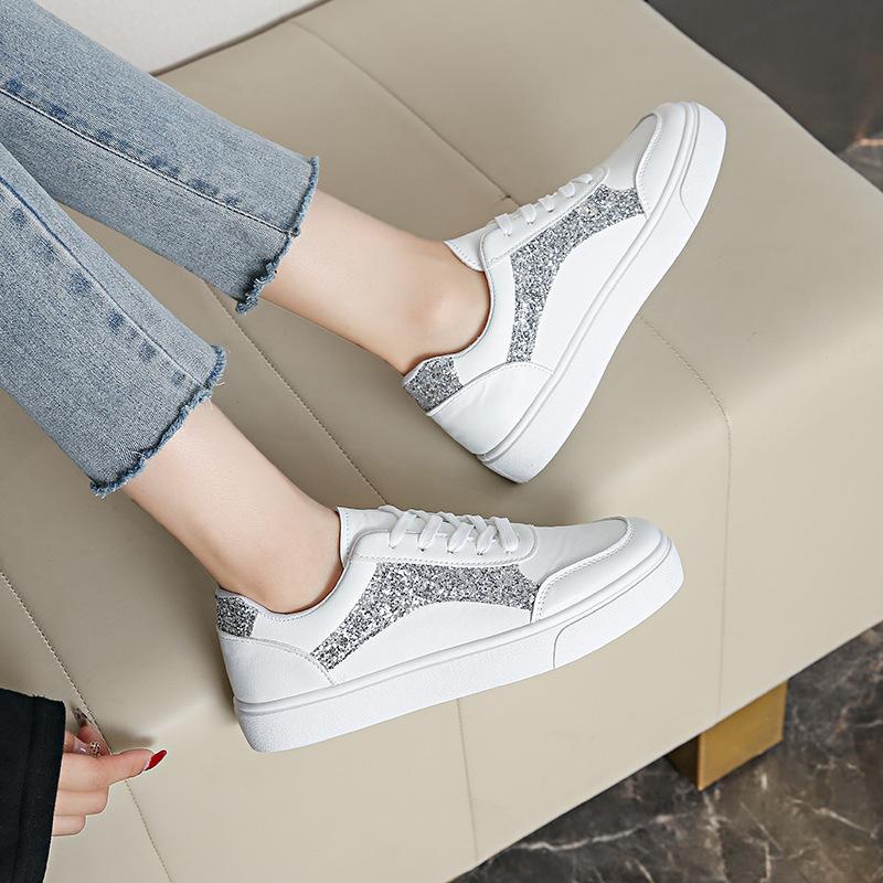 

2025 student little white shoes women s sports versatile Korean version spring and autumn running shoes fashion board shoes new flat bottom 35