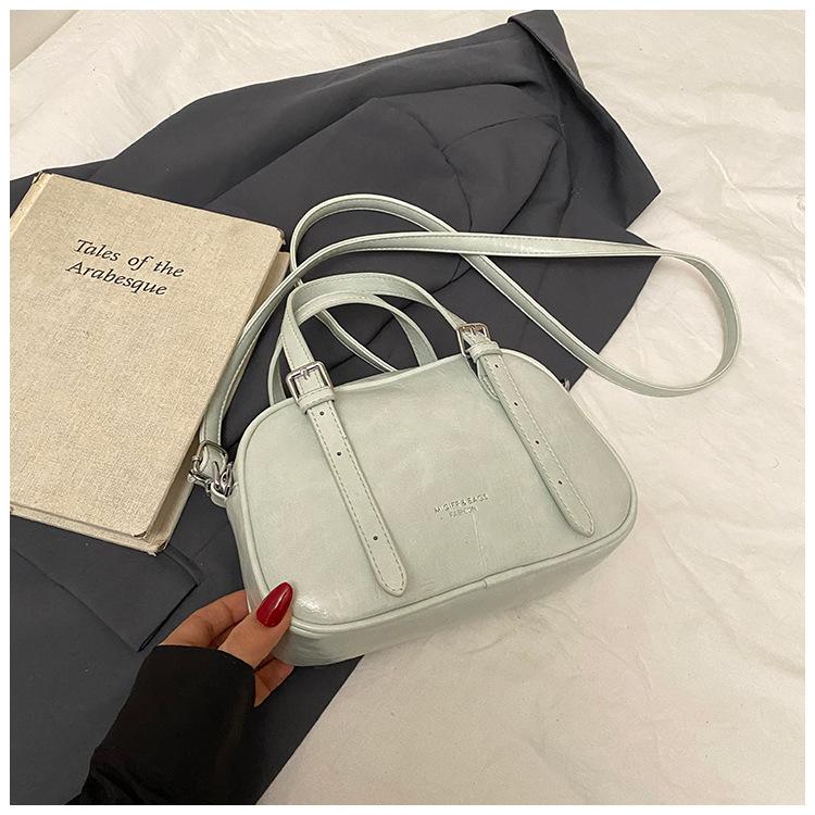 Premium sense small bag women's 2025 new spring and summer versatile oblique span bag handbag pillow bag small square bag