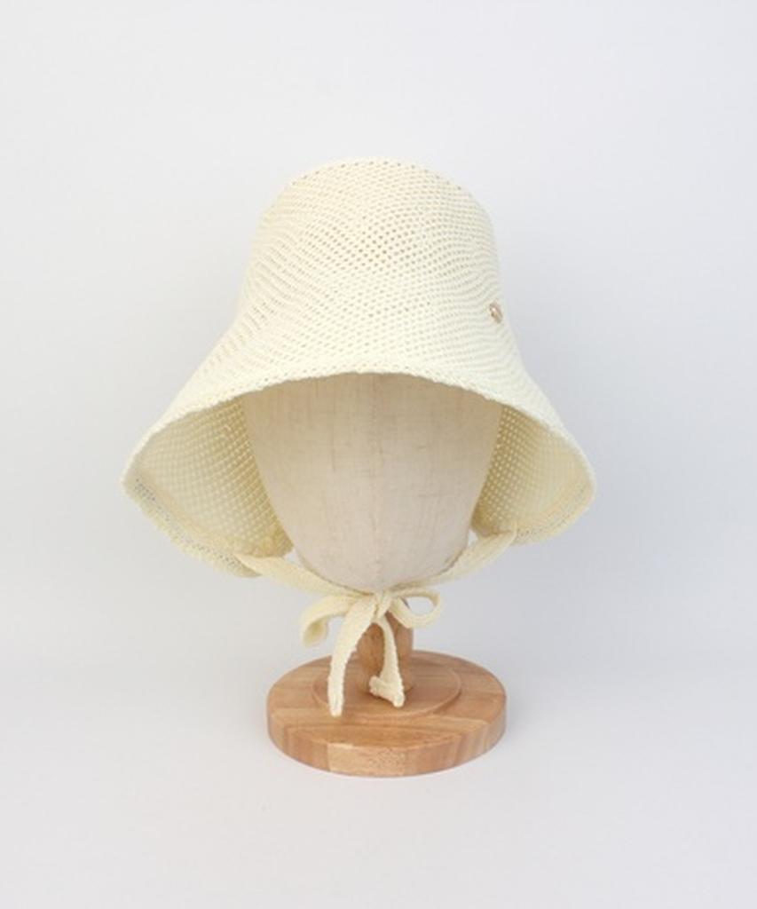 Yunibeosyeolkemiseuteuli Summer Logo Ivory Bonnet Hat