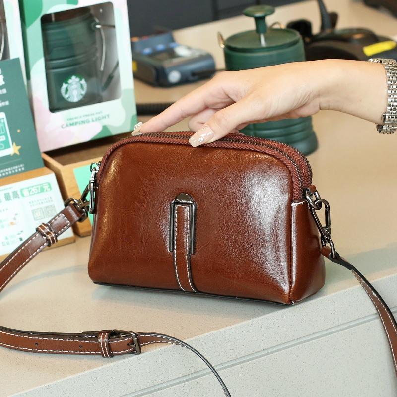 Leather Women's Bag Small Bag New Retro Versatile Shoulder Bag Women's Niche Messenger Bag Mobile Phone Bag