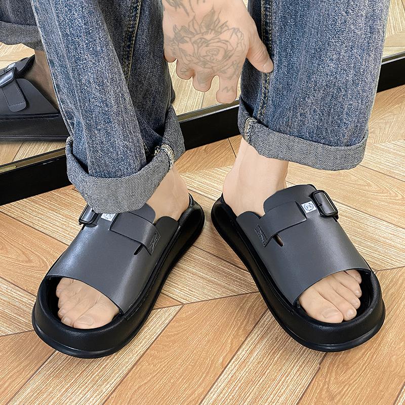 Men's summer slippers with anti slip and anti odor soft bottom casual beach beach wear suitable teenagers' sports Haken sandals