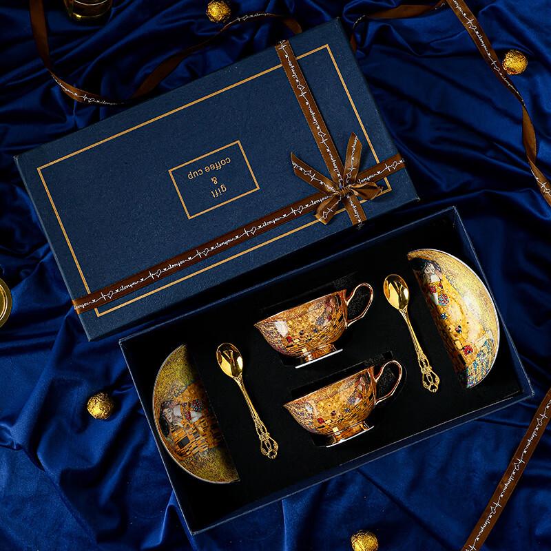 Европейский винтажный керамический кофейный набор 2 Cups, 2 Saucers, 2 Spoons Set