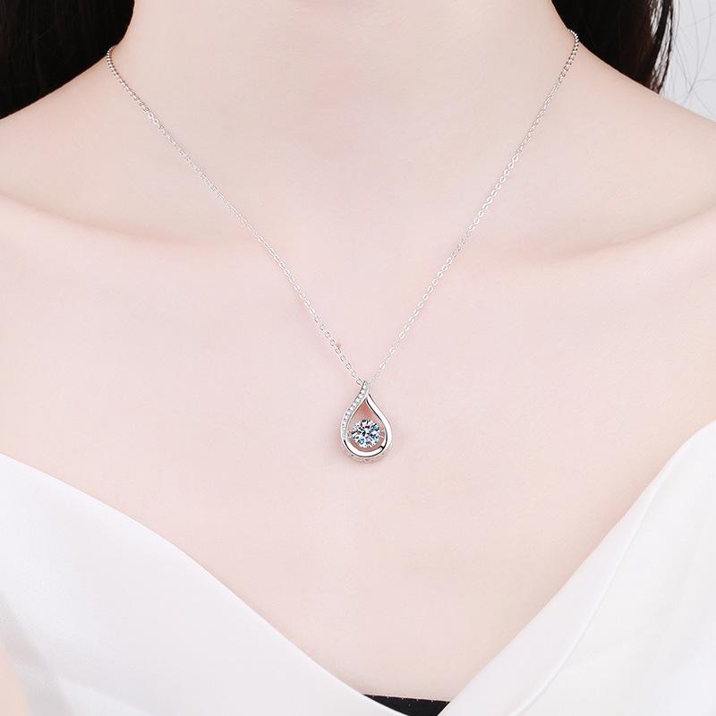 Korean Style Moissanite Water Drop Necklace: 1 Carat S925 Sterling Silver Pendant