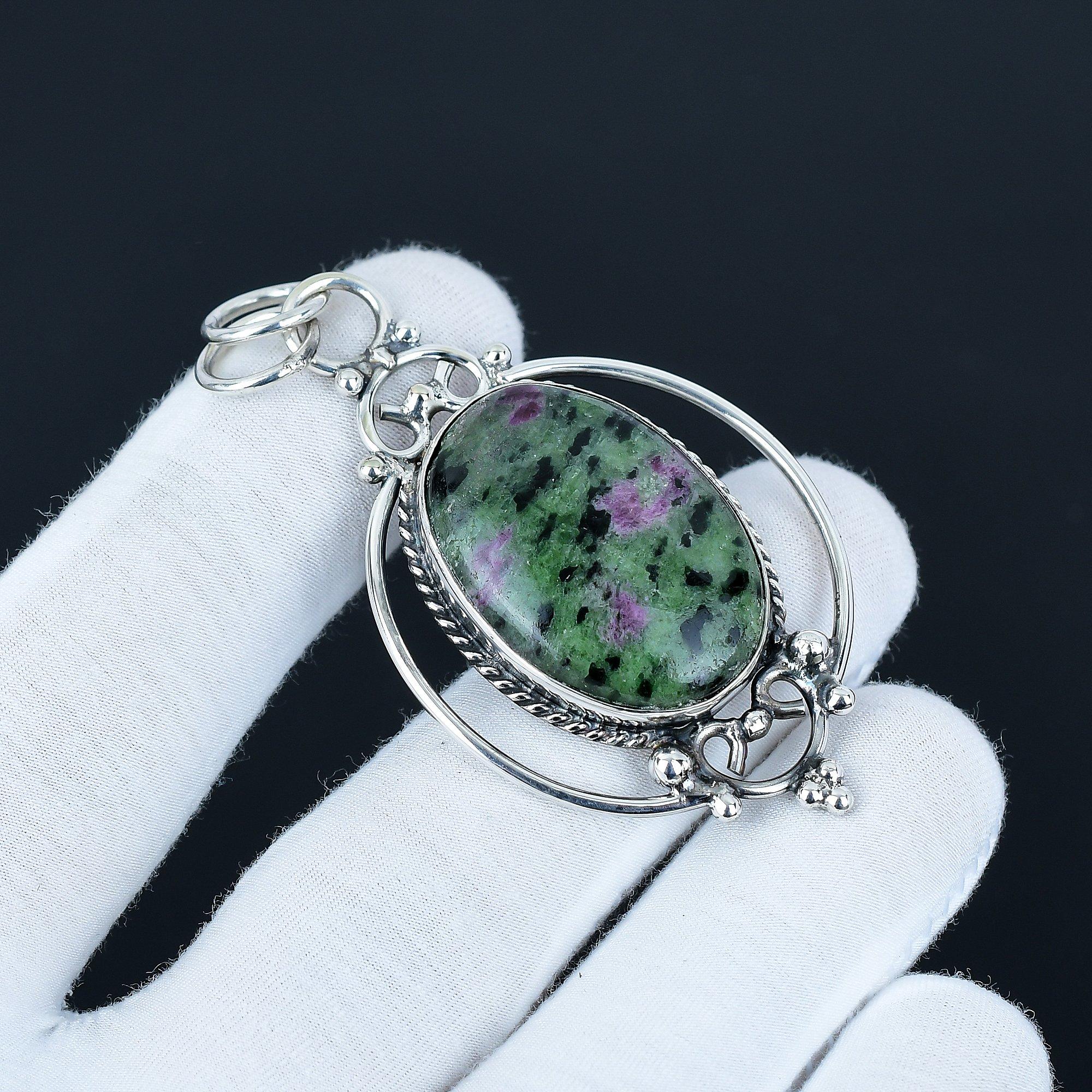 

Кулон из рубина и цоизита, кулон из стерлингового серебра 925 пробы, кулон с драгоценным камнем рубин и цоизит, украшения ручной работы, украшения с рубином и цоизитом, подарок для нее, для мамы 6.5 Cm зелёный