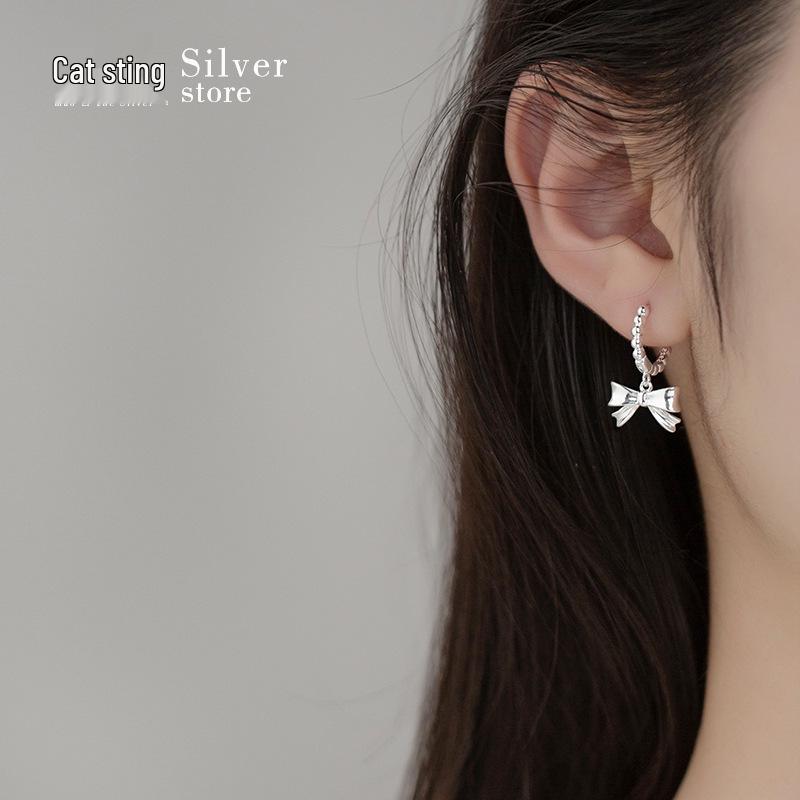 Trendy Bowknot Hoop Earrings: Elegant, Versatile Niche Ear Cuff for Women