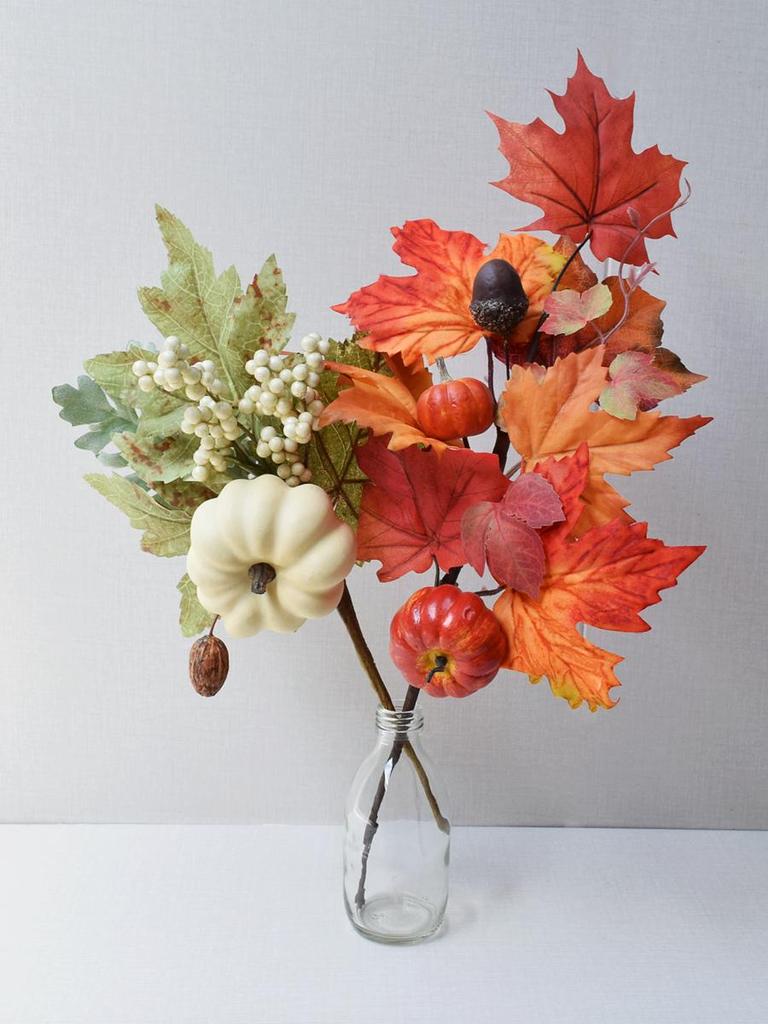 Thanksgiving Decoration: Artificial Maple Leaves, Pumpkins, Acorns & Berries