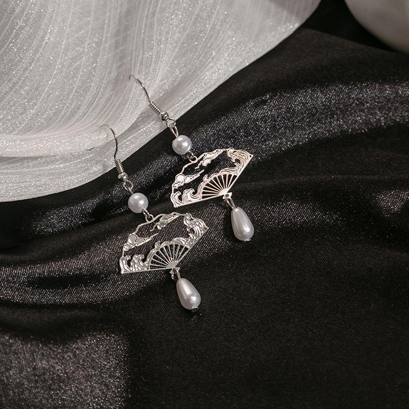 Retro Pearl Jade Stud Earrings, Simple Court Style Hanfu Earrings, Classical Fan Earrings.