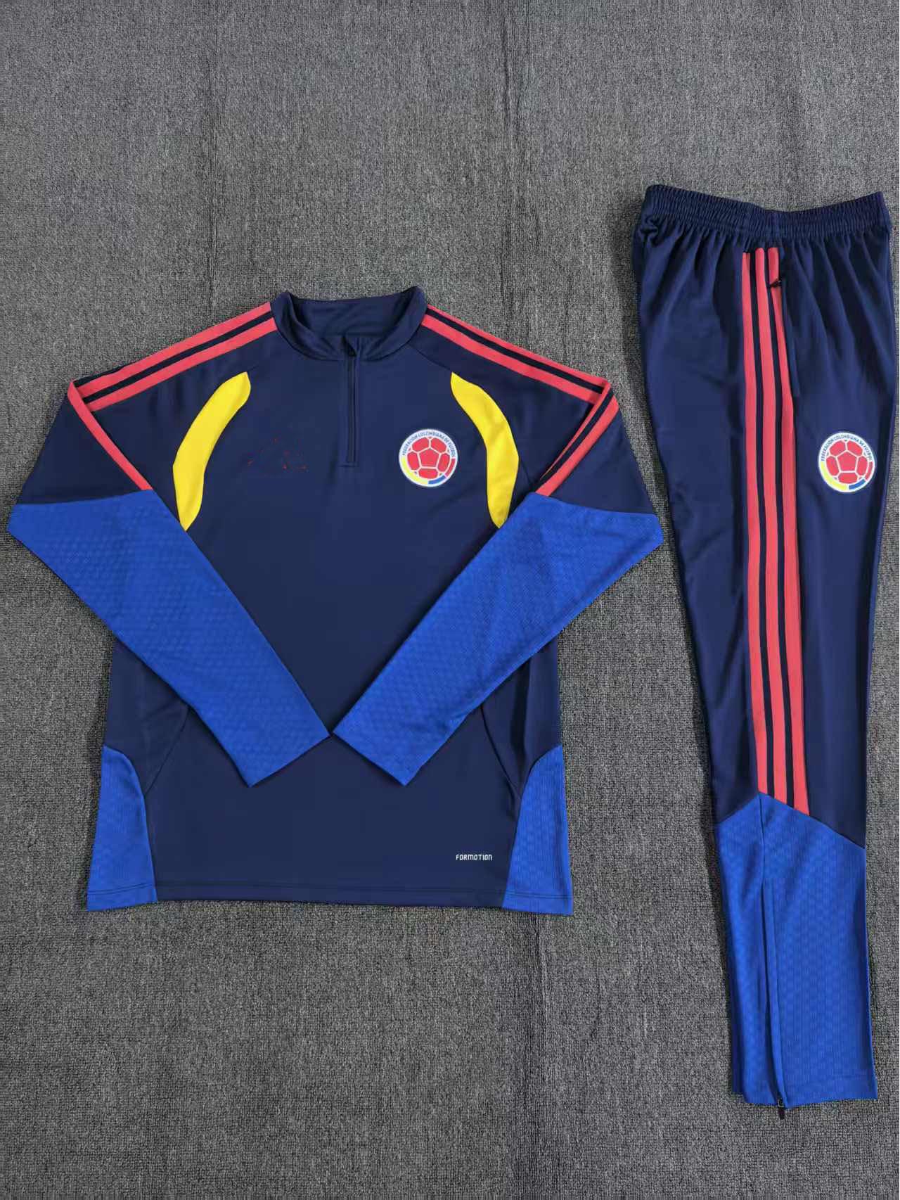 

Тренировочный костюм Реал Мадрид: Осенне-зимний комплект с молнией на половину L