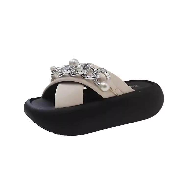 Thick-soled cool slippers women's new summer outer wear fashion high-end sense beautiful temperament going out beach shoes