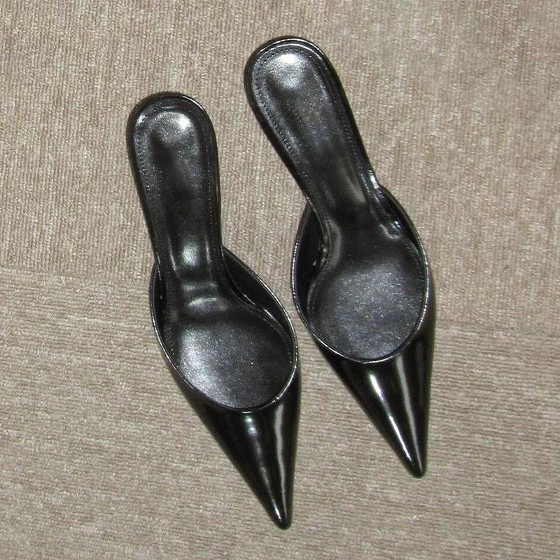 

Кожа нишевый темперамент острый носок тонкий каблук сумка голова полушлепанцы женские 2025 новые весенне-летние модные кошачьи и крутые шлепанцы 35 чёрный