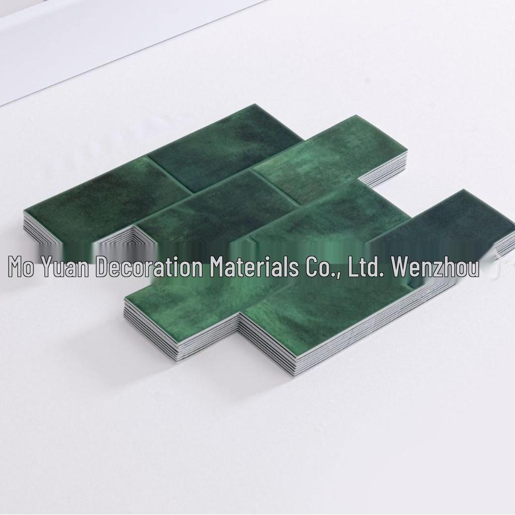 3D selbstklebende Fliesen-Tapete: Feuchtigkeits-, Öl- und wasserfester Wandsticker für die Küche