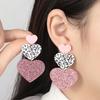 Sexy Süß Glitzerpuder Rosa Leopardenmuster Herzförmiger Acryl-Anhänger Hängende Ohrringe für Damen Weihnachten Designer Schmuck