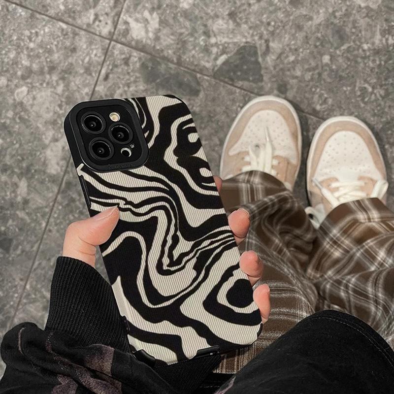 NEW Zebra Stripe Wrinkle Phone Case For iPhone 13 12 11 14 15 Pro Max Mini 8 7 Plus SE X XS XR Silicone Shockproof Full Cover