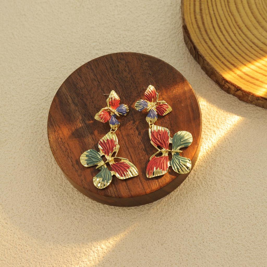 Retro-style double butterfly drop earrings for women elegant ear studs