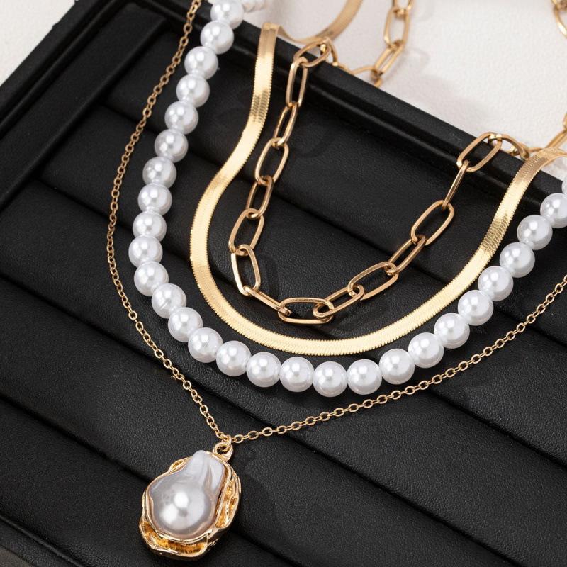 Elegant Baroque Pearl Multi-layer Clavicle Necklace – Women's Fashionable Snake Bone Chain