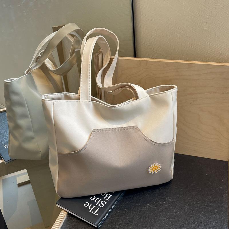 Korean Version of the New Contrasting Color Canvas Bag Large-capacity Casual Tote Bag Versatile and Lightweight College Student Class Shoulder Bag