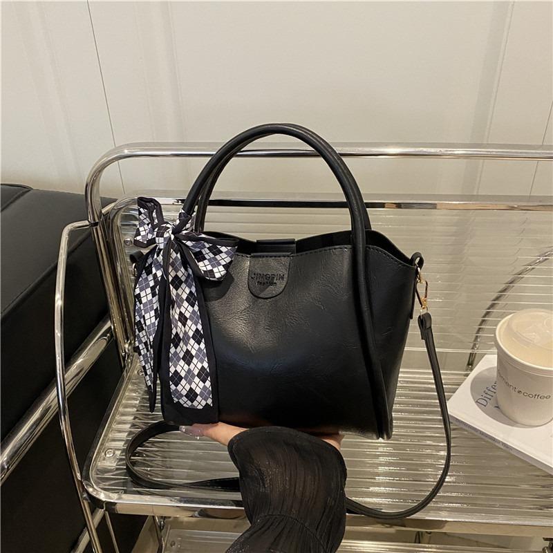 Today's popular vegetable basket silk scarf new solid color soft surface commuting shoulder crossbody portable bucket bag