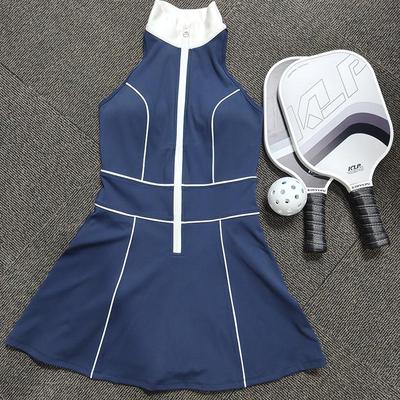 Damen-Schnelltrocknendes Nude-Fit-Kleid mit integriertem BH: Zweiteiliger Look, Anti-Exposure Sportrock für Laufen im Freien und Tennis