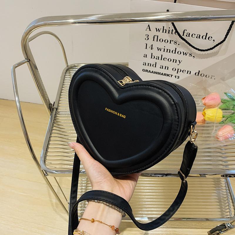 Solid Color Pu Leather Shoulder Bags Heart Shape Crossbody Bags For Women Fashion Compact Handbags And Purse Premium