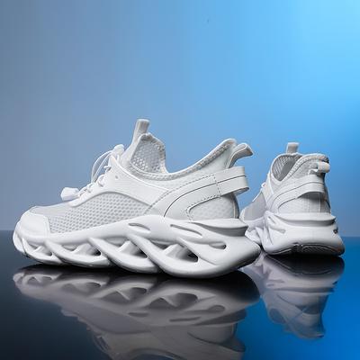 22 Summer Large Size Casual New Mesh Sports Shoes Twist Sole Youth New Shoes