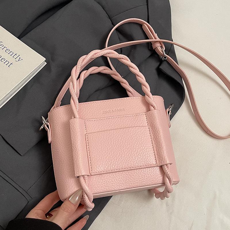 

Fashion new product niche design sense casual simple portable bucket bag personality versatile lychee pattern messenger women s bag