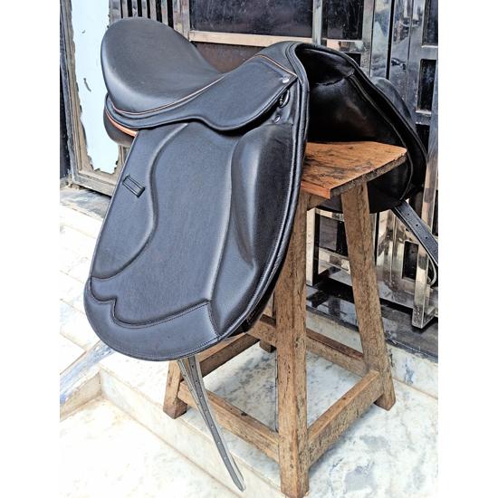Leather Dressage Double Flap Changeable Gullets Saddle, Size 17", 17.5", 18"
