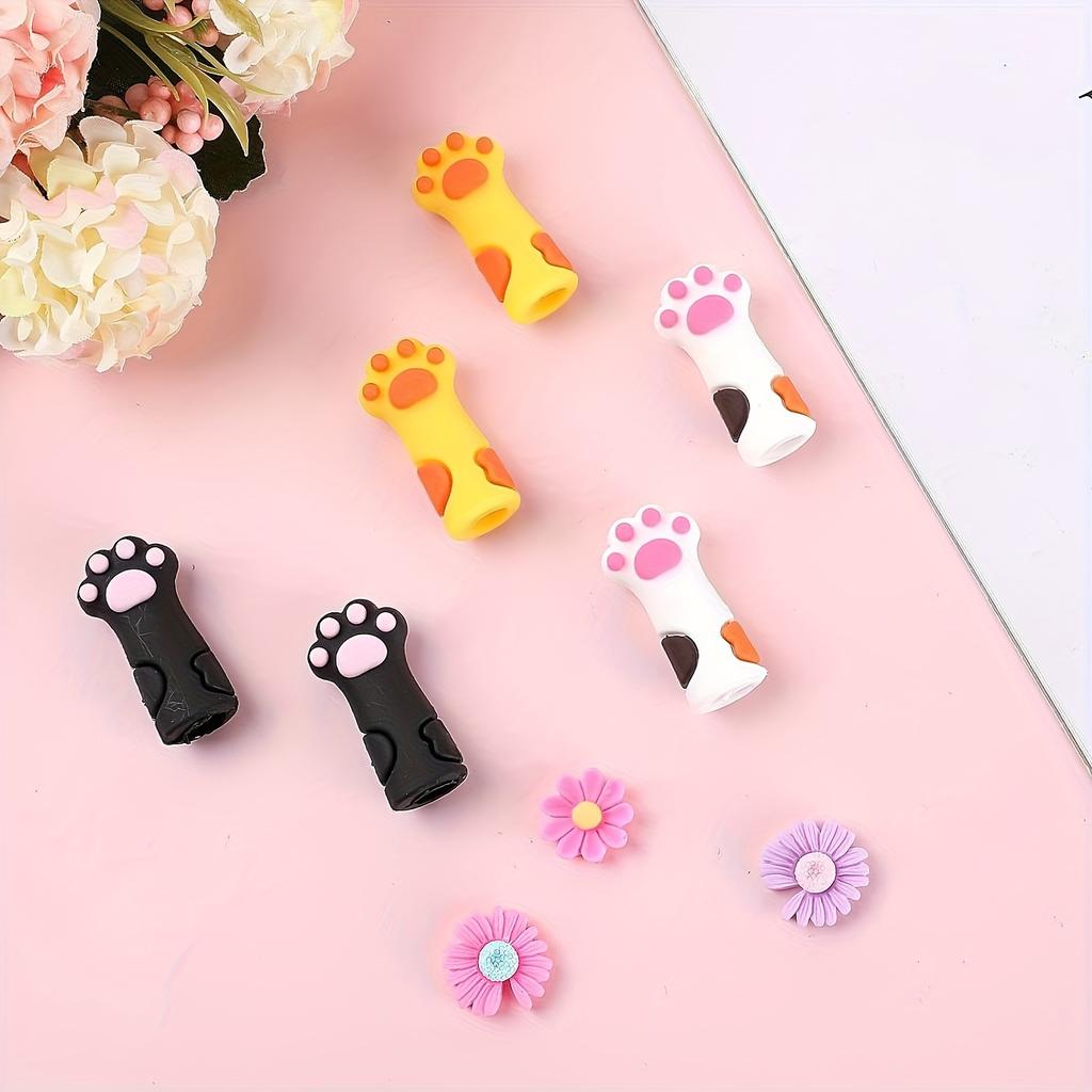 Knitting Needles for Cat Claws, Including Stoppers, Tip Covers, Caps, Sewing Stoppers, and Protectors, Ideal for Knitting and Crochet.