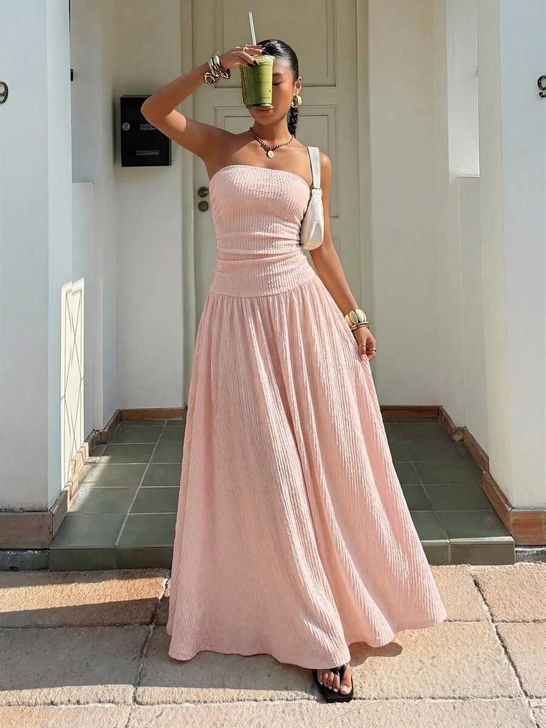 2026 Summer Elegant Slim-Fit Sleeveless Dopamine Bandeau Dress