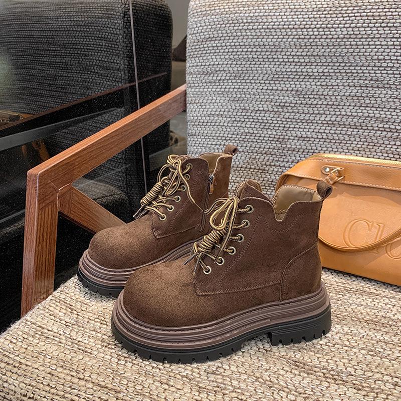 Vintage thick-soled lace-up Martin boots women's 2025 autumn new fashion tooling rhubarb boots Maillard short boots