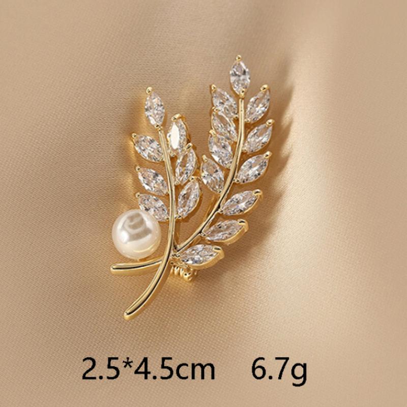 Butterfly Brooches for Women Girls Vintage Pins Versatile Shiny Corsage Clothing Accessories Gifts